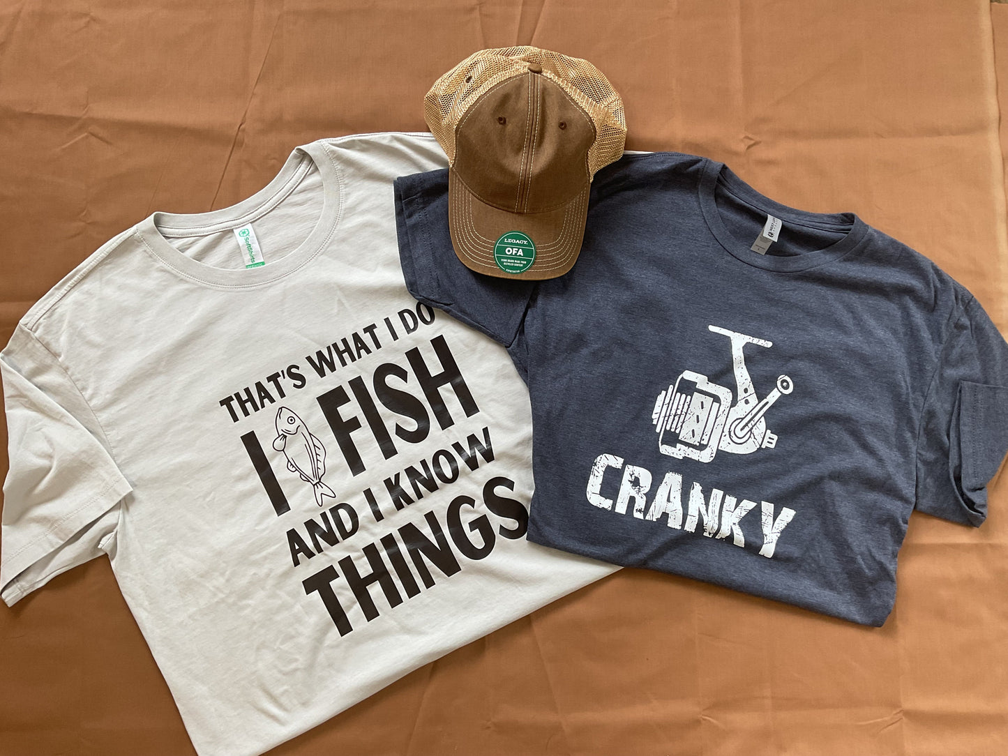 I Fish and I Know Things Short Sleeve Tshirt